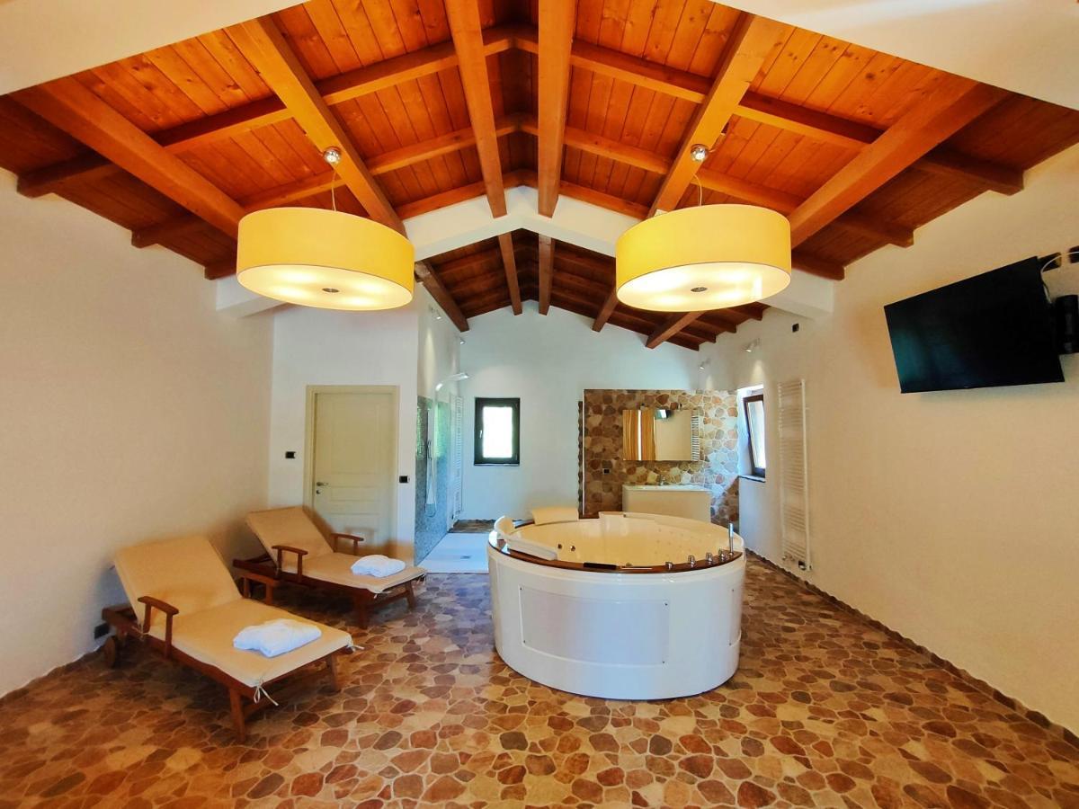Agriturismo Borgo Biaia Camporgiano Exteriér fotografie