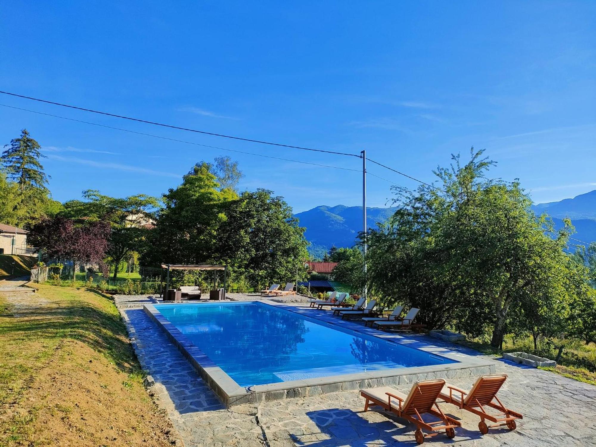 Agriturismo Borgo Biaia Camporgiano Exteriér fotografie