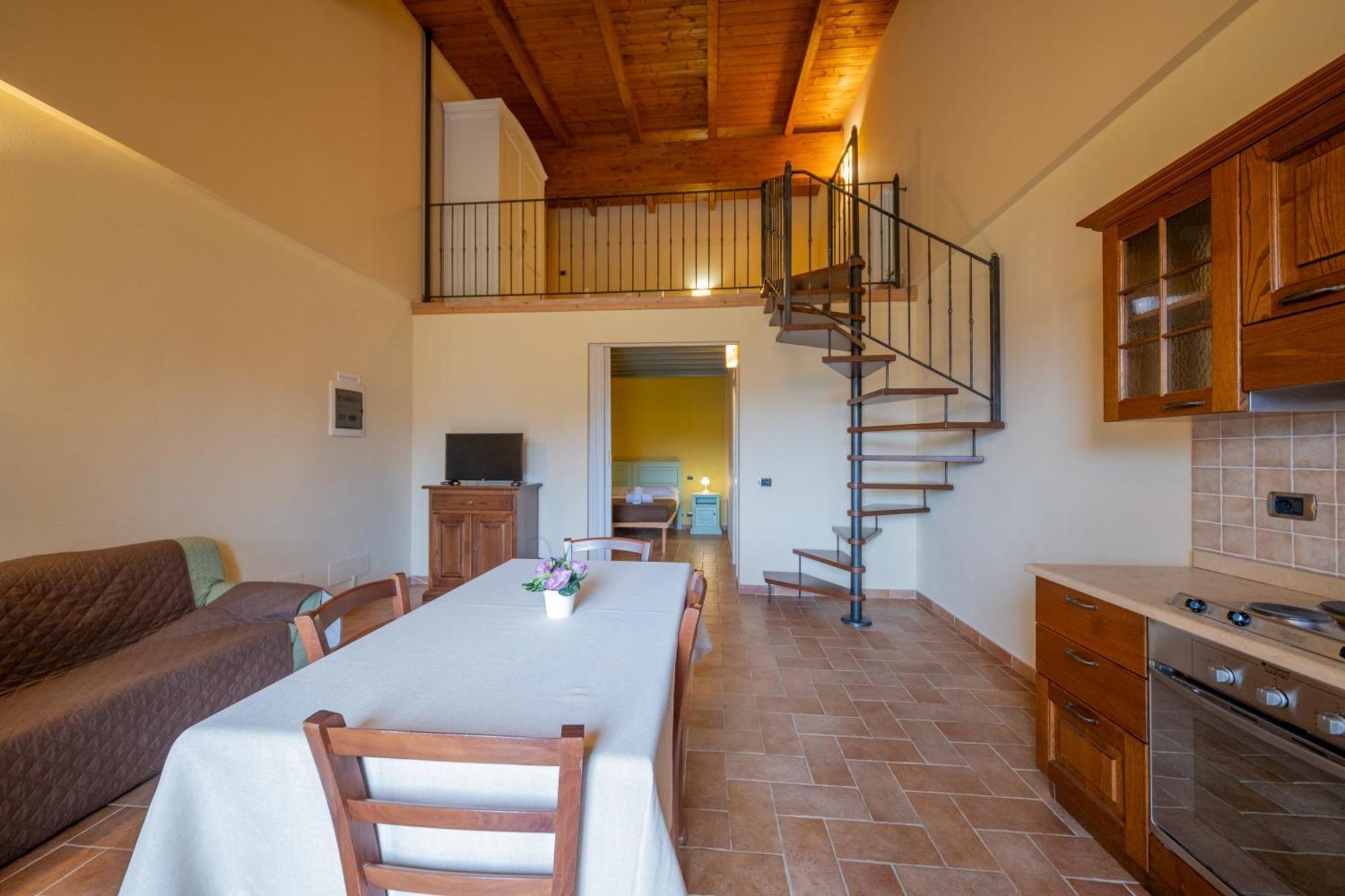 Agriturismo Borgo Biaia Camporgiano Exteriér fotografie