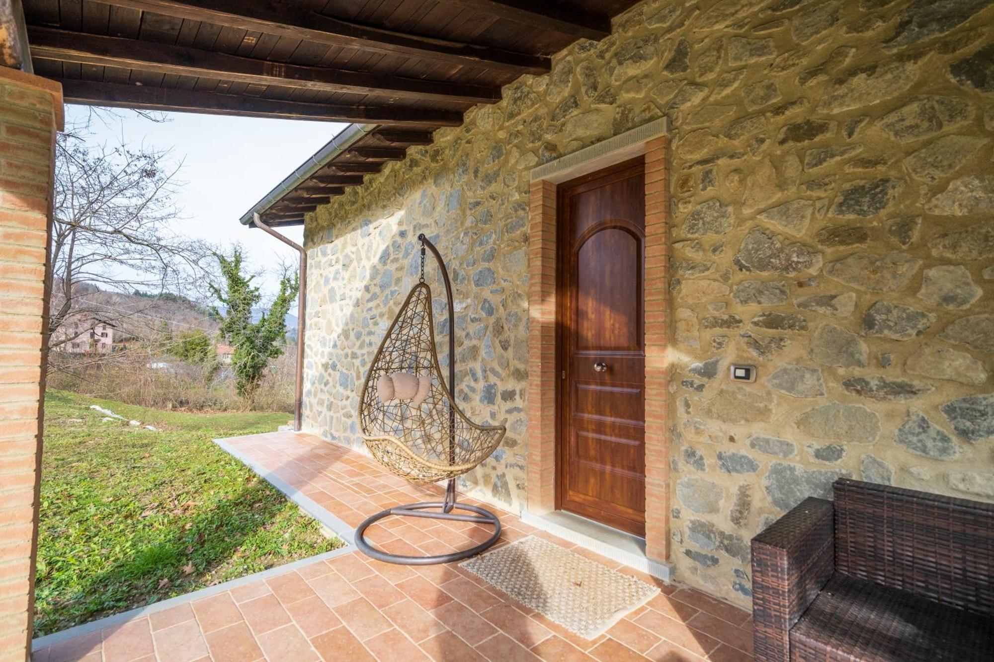 Agriturismo Borgo Biaia Camporgiano Exteriér fotografie