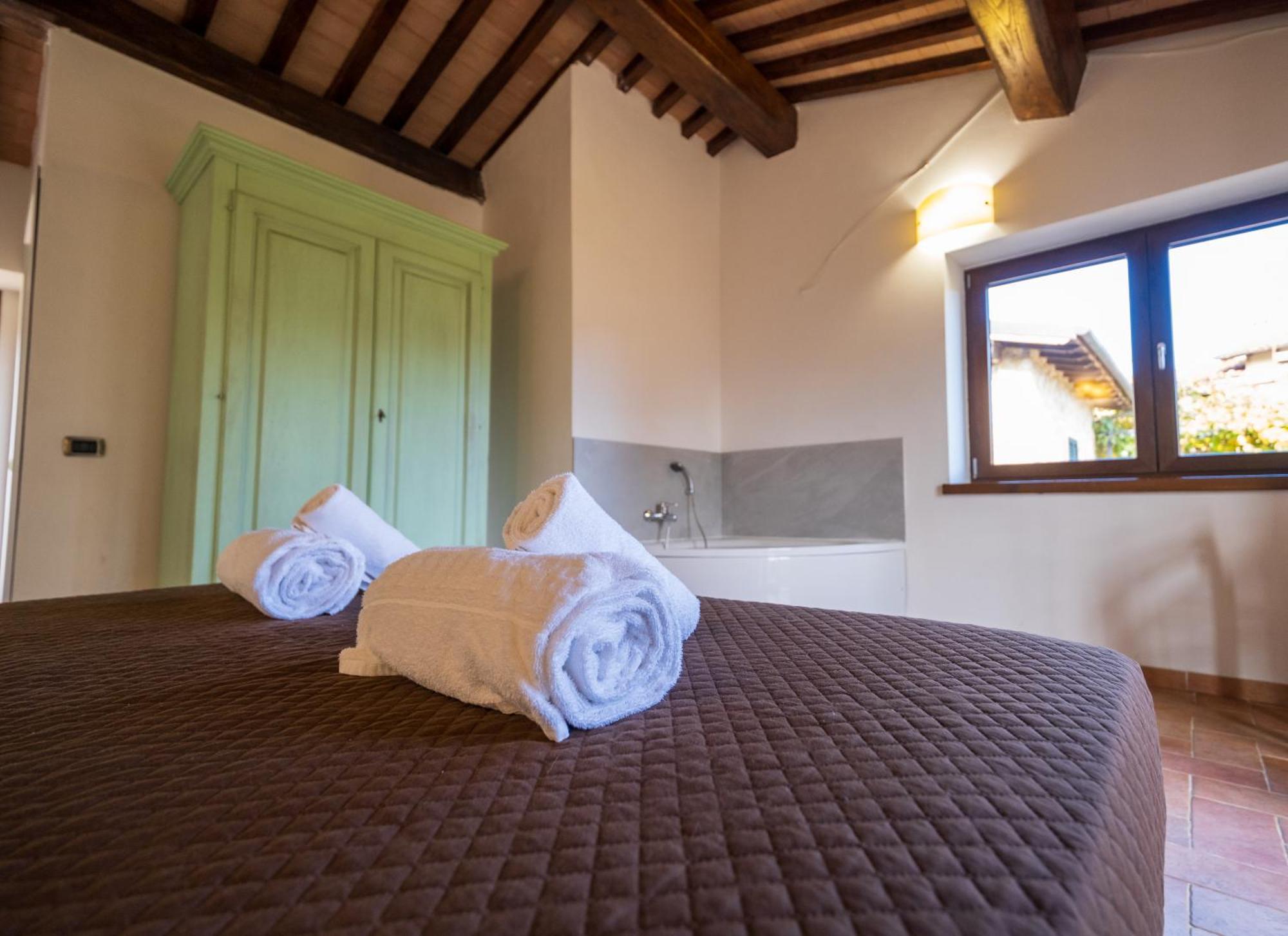 Agriturismo Borgo Biaia Camporgiano Exteriér fotografie